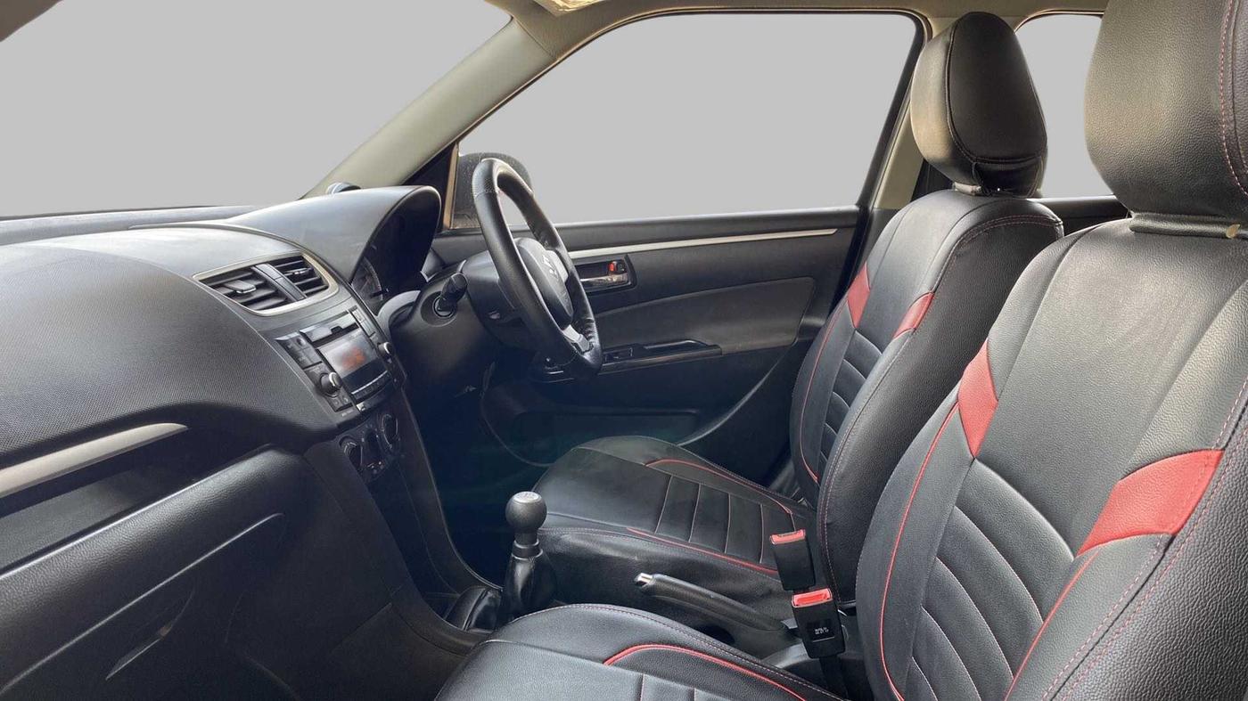 2017 Maruti Swift VXI, Petrol, Manual, 16,964 km, Right Side Front Door Cabin