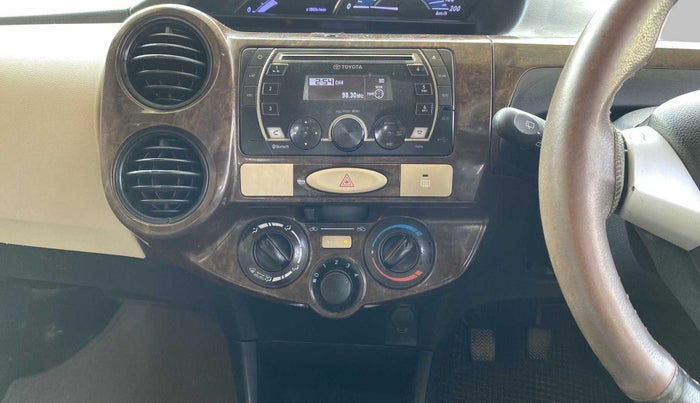 2017 Toyota Etios Liva V, Petrol, Manual, 89,380 km, Air Conditioner
