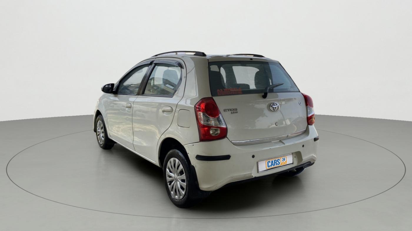 2017 Toyota Etios Liva V, Petrol, Manual, 89,380 km, Left Back Diagonal