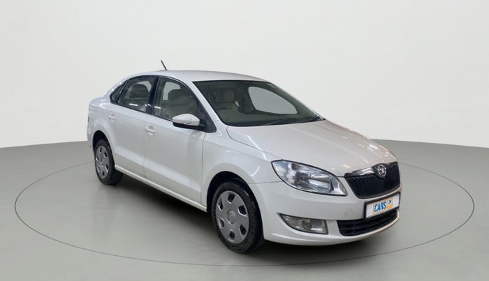 2016 Skoda Rapid 1.6 MPI ACTIVE, Petrol, Manual, 21,867 km, SRP