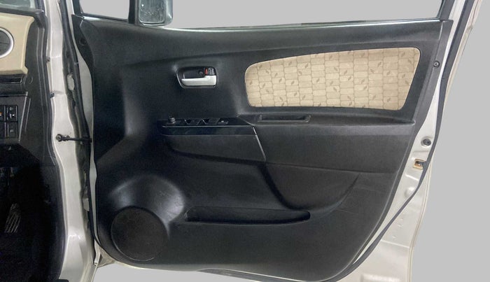 2018 Maruti Wagon R 1.0 VXI, Petrol, Manual, 21,563 km, Driver Side Door Panels Control