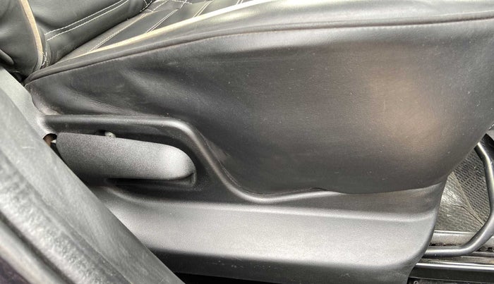 2016 Maruti Swift VDI (O), Diesel, Manual, 64,279 km, Driver Side Adjustment Panel