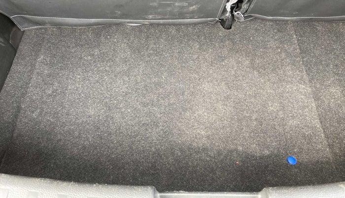 2016 Maruti Swift VDI (O), Diesel, Manual, 64,279 km, Boot Inside