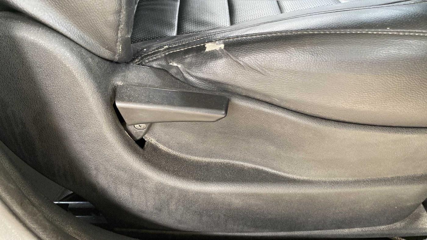2017 Tata Tiago XE DIESEL, Diesel, Manual, 93,019 km, Driver Side Adjustment Panel