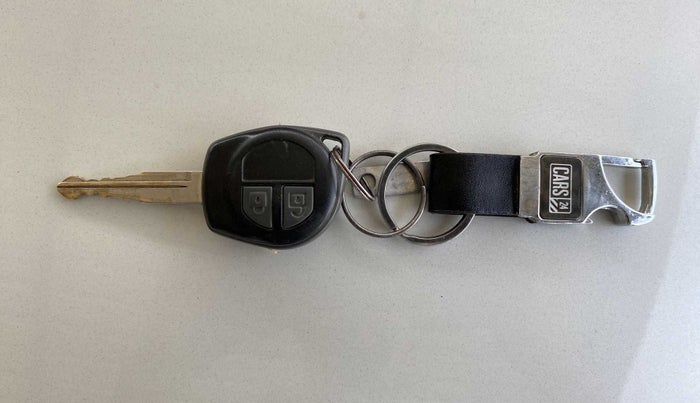 2016 Maruti Swift Dzire VXI, Petrol, Manual, 28,060 km, Key Close Up
