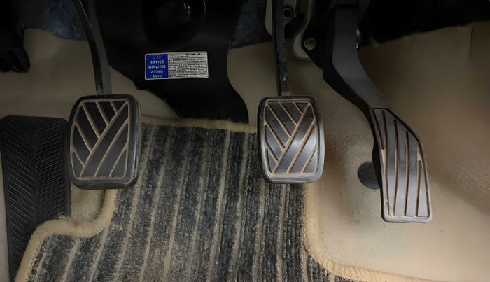2017 Maruti Ciaz ZETA DIESEL 1.3, Diesel, Manual, 57,268 km, Pedals