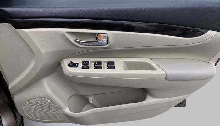 2017 Maruti Ciaz ZETA DIESEL 1.3, Diesel, Manual, 57,268 km, Driver Side Door Panels Control