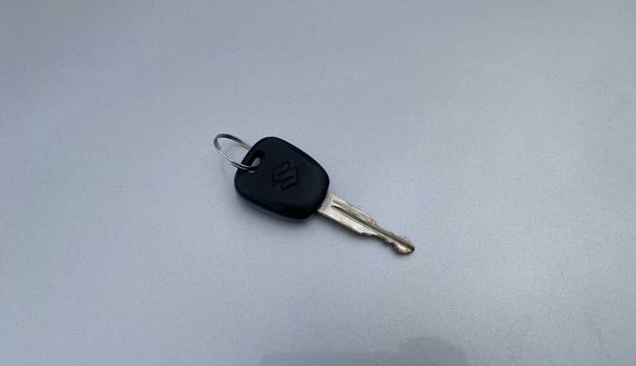 2010 Maruti Alto K10 LXI, Petrol, Manual, 82,999 km, Key Close Up
