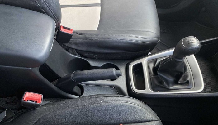 2021 Hyundai VENUE S 1.2, Petrol, Manual, 11,850 km, Gear Lever