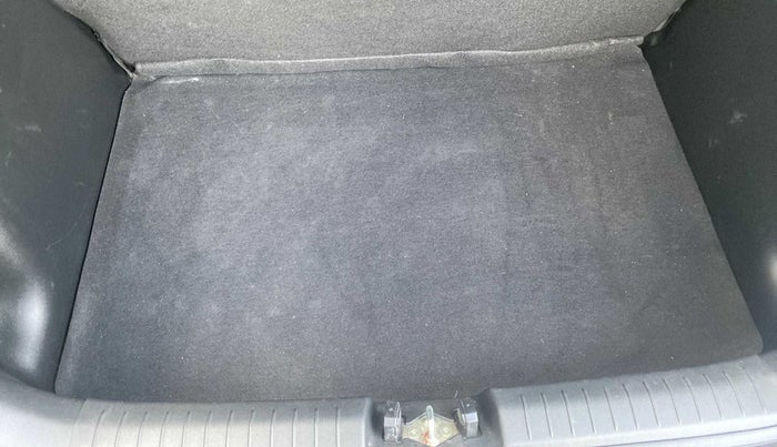 2021 Hyundai VENUE S 1.2, Petrol, Manual, 11,850 km, Boot Inside