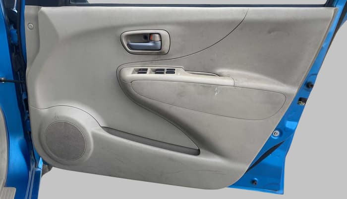 2012 Maruti A Star VXI, Petrol, Manual, 1,14,257 km, Driver Side Door Panels Control