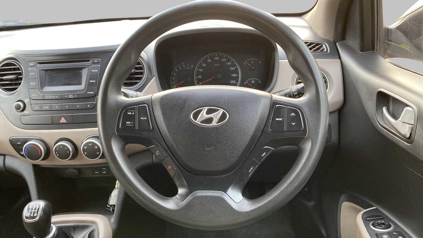 2015 Hyundai Grand i10 SPORTZ 1.2 KAPPA VTVT, Petrol, Manual, 65,135 km, Steering Wheel Close Up