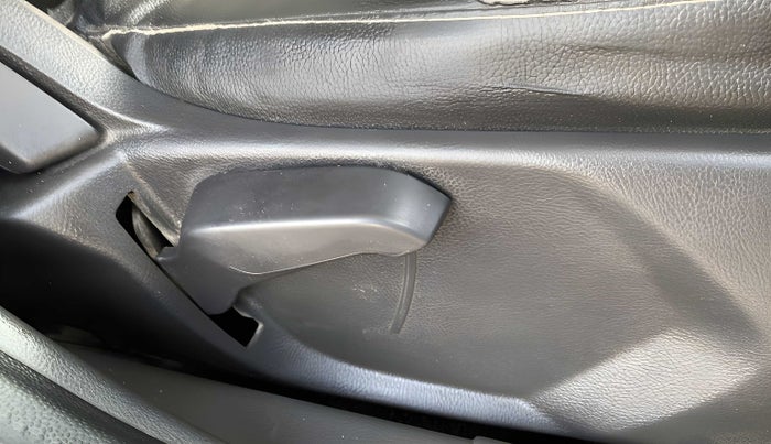 2020 Ford New Figo TITANIUM1.5 DIESEL, Diesel, Manual, 57,668 km, Driver Side Adjustment Panel