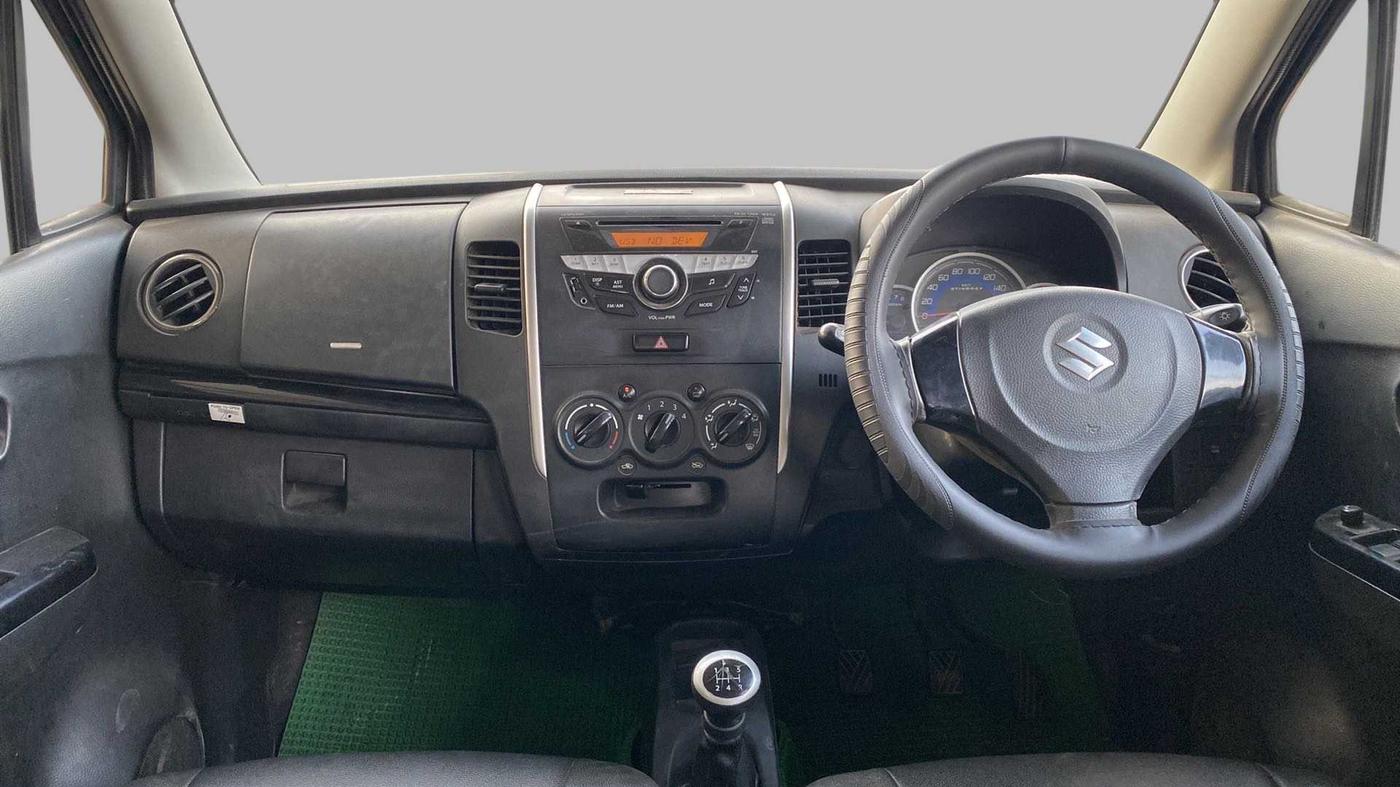 2016 Maruti Wagon R Stingray VXI, Petrol, Manual, 49,372 km, Dashboard