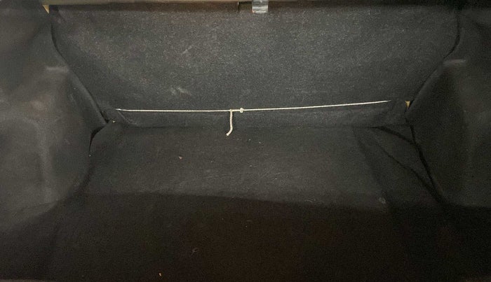 2015 Maruti Swift Dzire VXI, Petrol, Manual, 21,487 km, Boot Inside