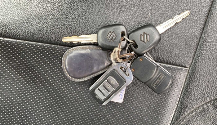 2016 Maruti Alto 800 LXI, Petrol, Manual, 62,202 km, Key Close Up