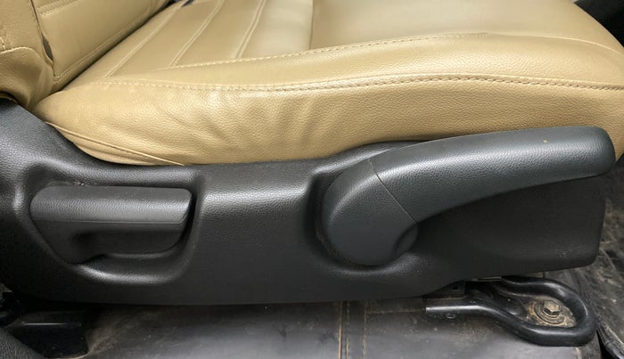 2017 Honda Jazz 1.2L I-VTEC V AT, Petrol, Automatic, 74,151 km, Driver Side Adjustment Panel
