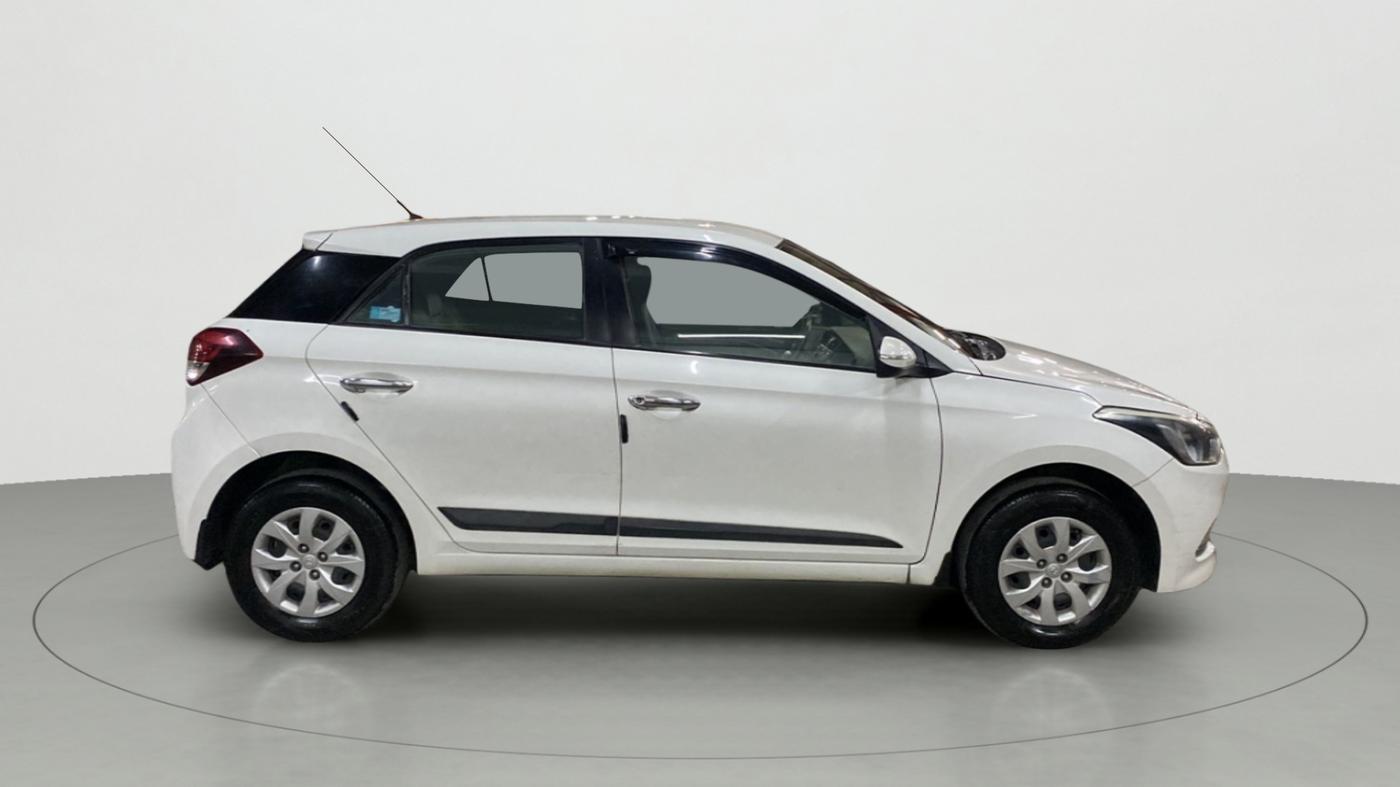 2016 Hyundai Elite i20 SPORTZ 1.4 CRDI, Diesel, Manual, 81,991 km, Right Side View