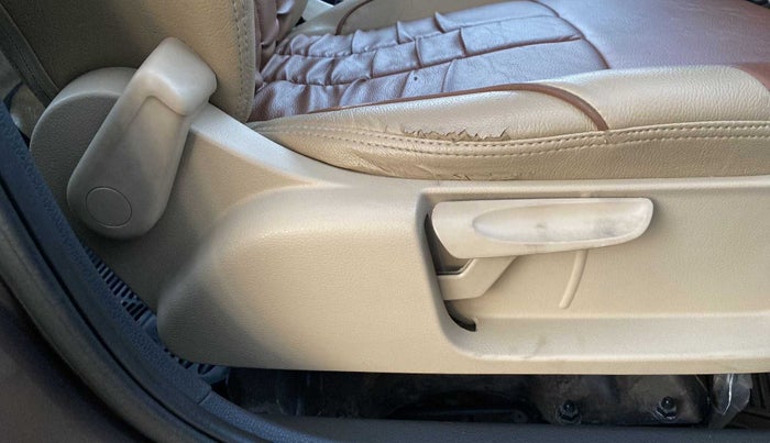 2016 Volkswagen Ameo COMFORTLINE 1.2L, Petrol, Manual, 30,781 km, Driver Side Adjustment Panel