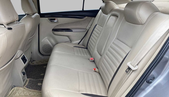 2016 Maruti Ciaz VDI SHVS, Diesel, Manual, 83,792 km, Right Side Rear Door Cabin