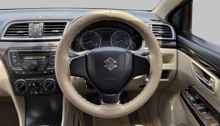 2016 Maruti Ciaz VDI SHVS, Diesel, Manual, 83,792 km, Steering Wheel Close Up