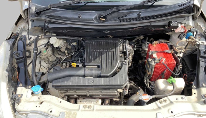 2012 Maruti Swift VXI, CNG, Manual, 99,741 km, Open Bonet