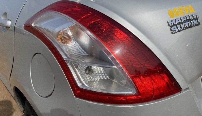 2012 Maruti Swift VXI, CNG, Manual, 99,741 km, Left tail light - Minor damage