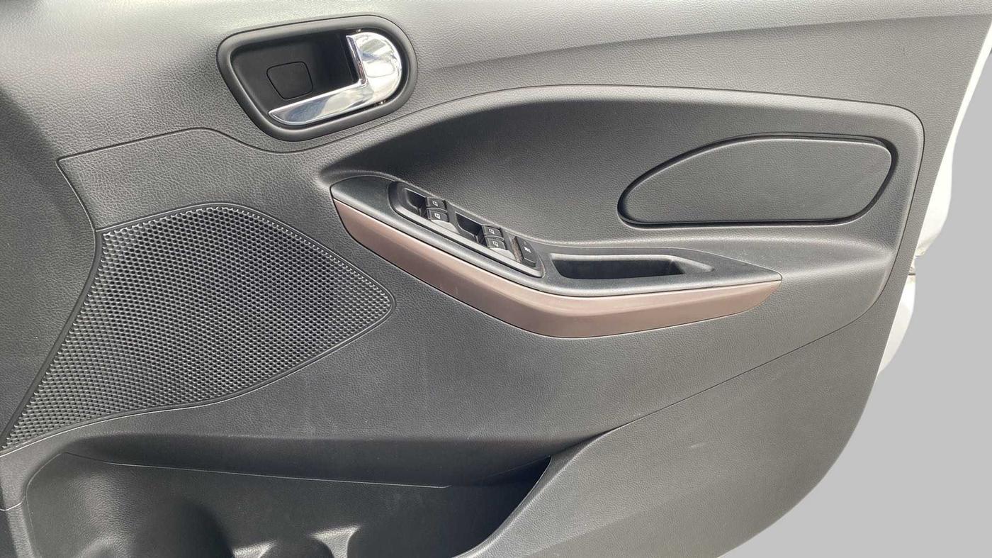 2019 Ford FREESTYLE TITANIUM 1.2 PETROL, Petrol, Manual, 30,794 km, Driver Side Door Panels Control