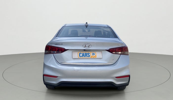 2018 Hyundai Verna 1.6 VTVT SX, Petrol, Manual, 1 km, Back/Rear