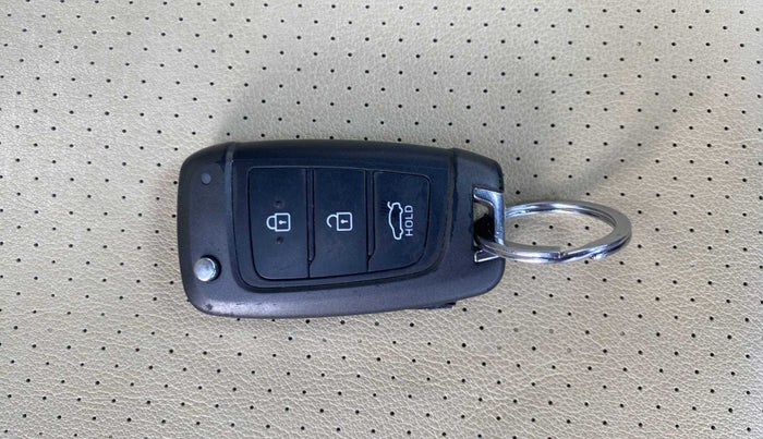 2018 Hyundai Verna 1.6 VTVT SX, Petrol, Manual, 1 km, Key Close Up