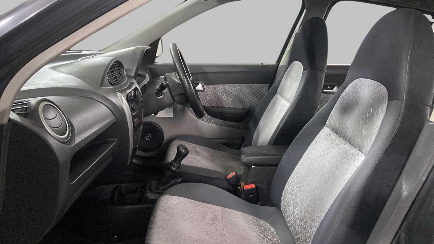 2019 Maruti Alto 800 LXI CNG, CNG, Manual, 26,650 km, Right Side Front Door Cabin