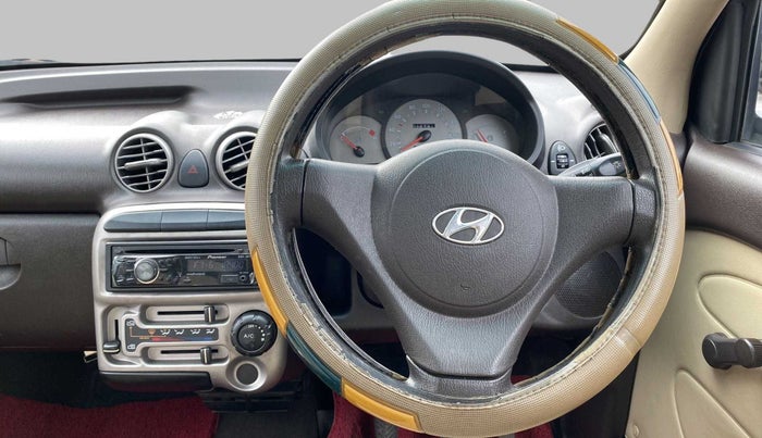 2010 Hyundai Santro Xing GL, Petrol, Manual, 26,775 km, Steering Wheel Close Up