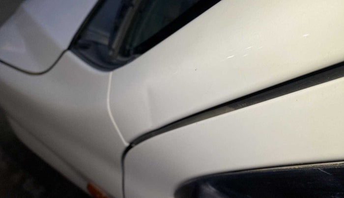 2014 Maruti Alto 800 LXI, Petrol, Manual, 56,722 km, Left A pillar - Slightly dented