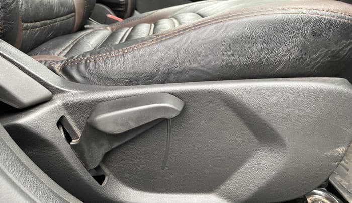 2019 Ford FREESTYLE TITANIUM 1.2 PETROL, Petrol, Manual, 46,144 km, Driver Side Adjustment Panel