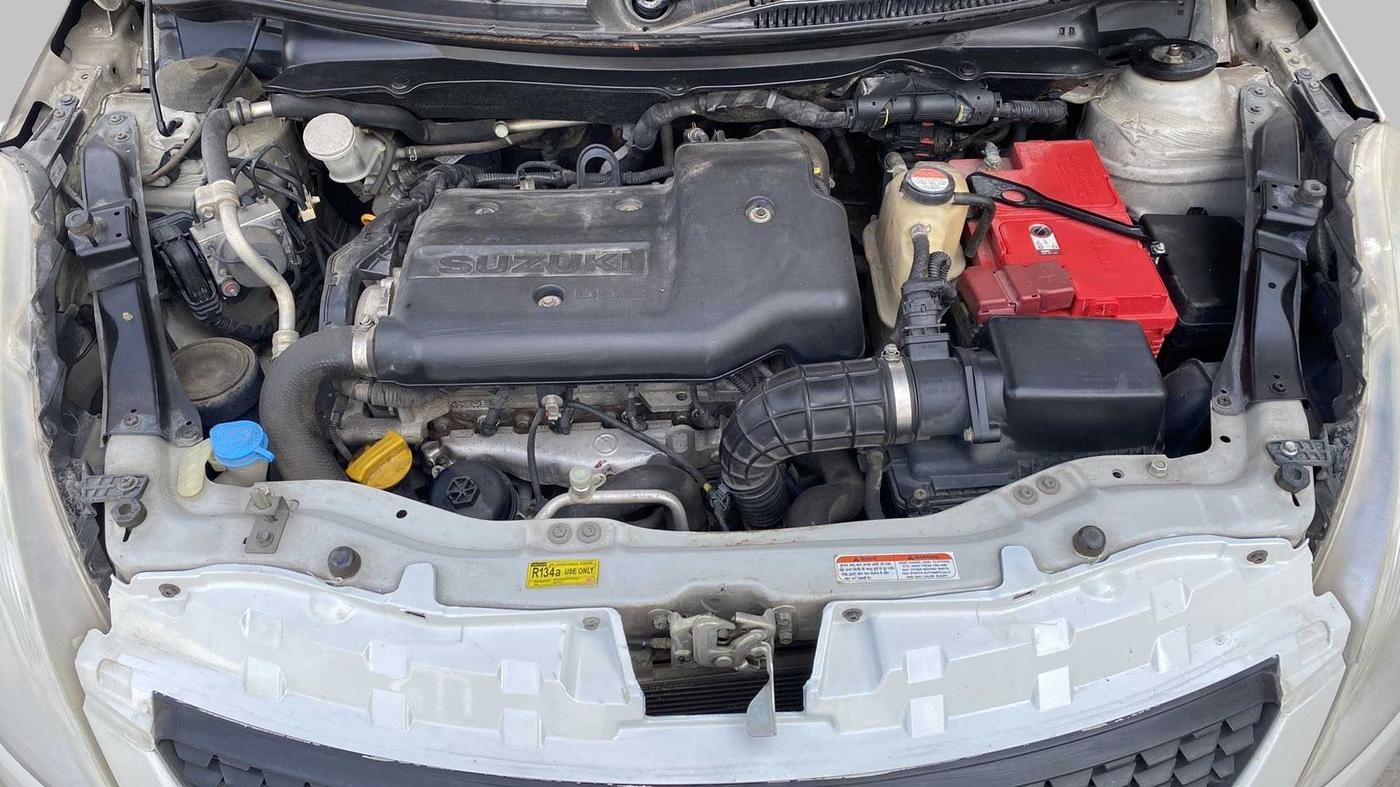 2012 Maruti Swift ZDI, Diesel, Manual, 1,05,992 km, Open Bonet