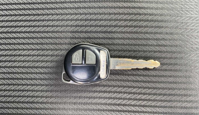 2012 Maruti Swift ZDI, Diesel, Manual, 1,05,992 km, Key Close Up