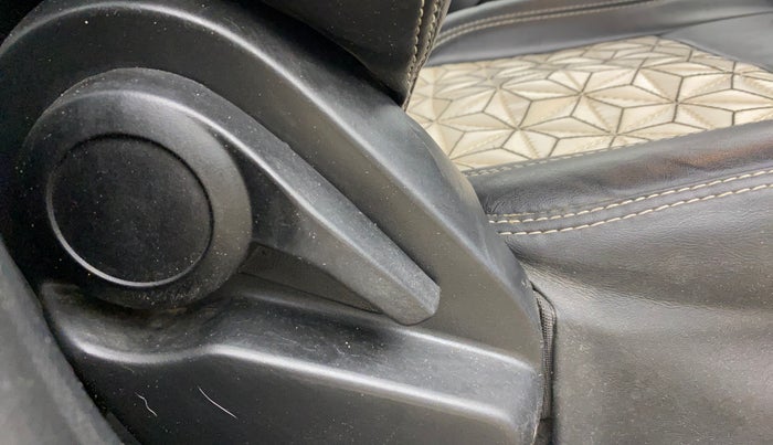 2021 Tata ALTROZ XT PETROL, Petrol, Manual, 43,932 km, Driver Side Adjustment Panel