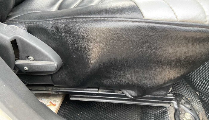 2016 Maruti Alto 800 LXI, Petrol, Manual, 40,133 km, Driver Side Adjustment Panel