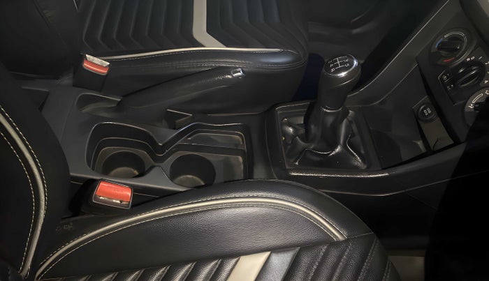 2019 Maruti Vitara Brezza VDI, Diesel, Manual, 44,266 km, Gear Lever