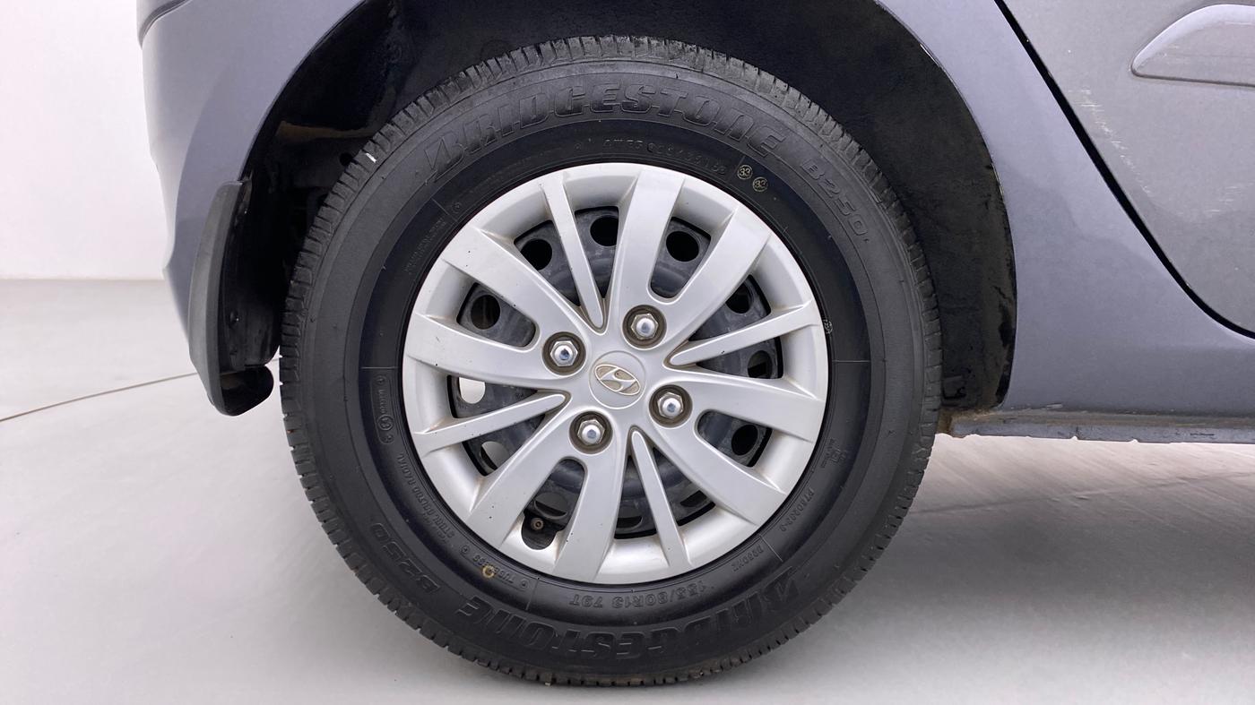 2013 Hyundai i10 SPORTZ 1.2 KAPPA2, Petrol, Manual, 99,940 km, Right Rear Wheel