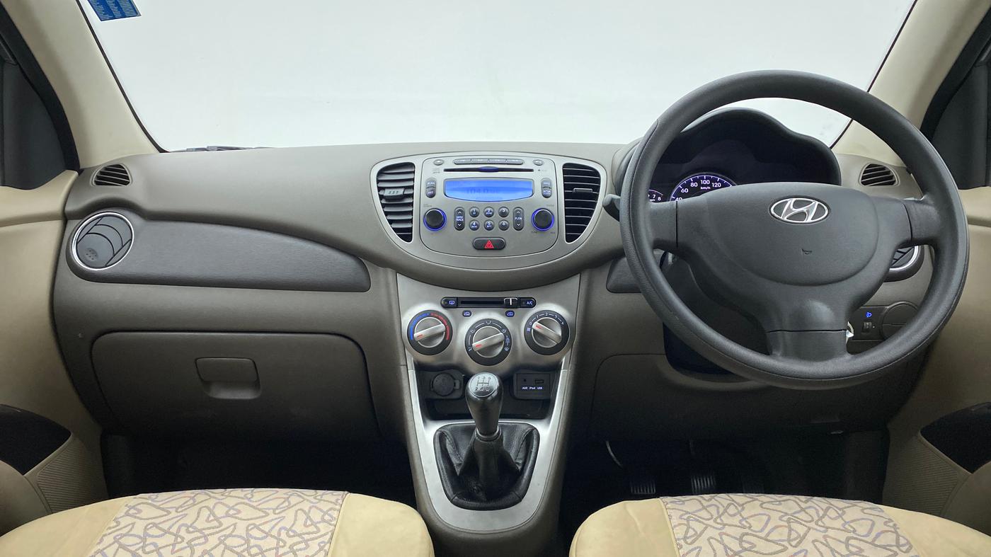 2013 Hyundai i10 SPORTZ 1.2 KAPPA2, Petrol, Manual, 99,940 km, Dashboard