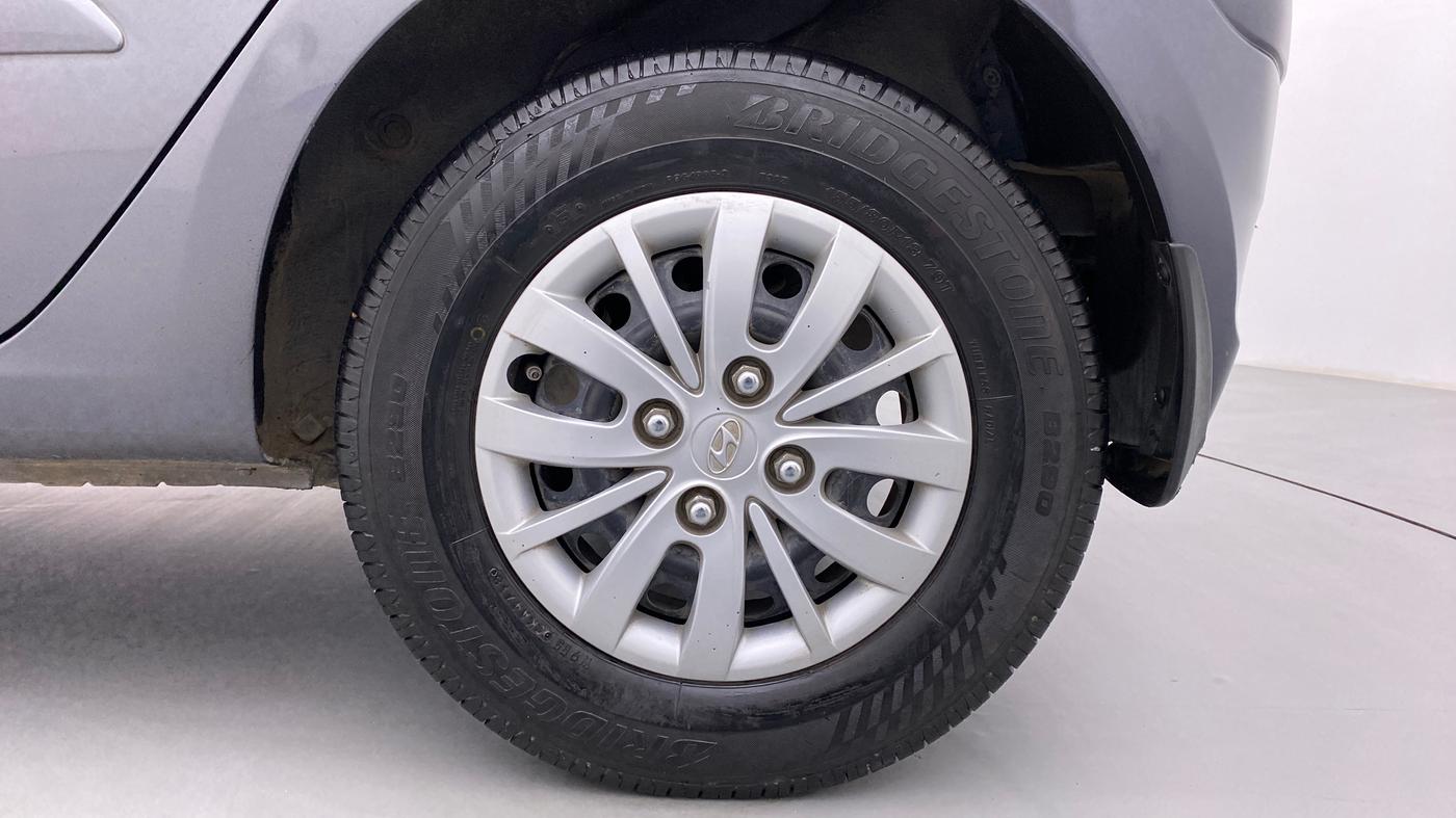 2013 Hyundai i10 SPORTZ 1.2 KAPPA2, Petrol, Manual, 99,940 km, Left Rear Wheel