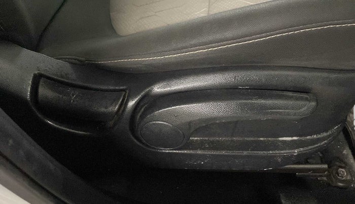 2019 Hyundai Creta SX 1.6 PETROL, Petrol, Manual, 15,589 km, Driver Side Adjustment Panel