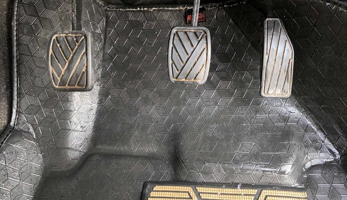 2020 Maruti New Wagon-R ZXI 1.2, Petrol, Manual, 66,625 km, Pedals