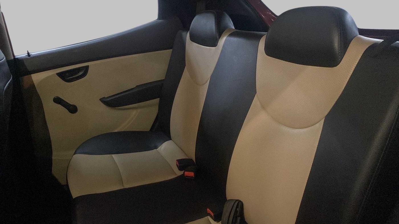 2015 Hyundai Eon ERA +, Petrol, Manual, 59,332 km, Right Side Rear Door Cabin
