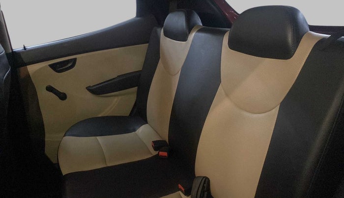 2015 Hyundai Eon ERA +, Petrol, Manual, 59,332 km, Right Side Rear Door Cabin