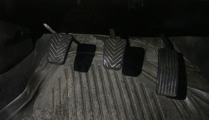 2015 Hyundai Eon ERA +, Petrol, Manual, 59,332 km, Pedals