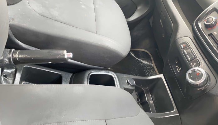 2019 Renault Kwid RXT 1.0 AMT, Petrol, Automatic, 25,583 km, Gear Lever