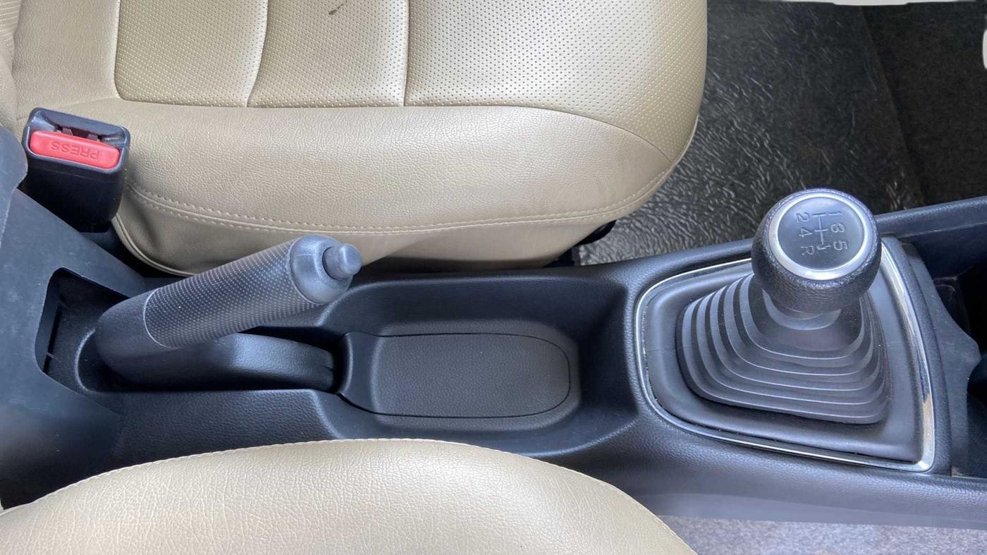 2018 Honda Amaze 1.2L I-VTEC V, Petrol, Manual, 23,259 km, Gear Lever