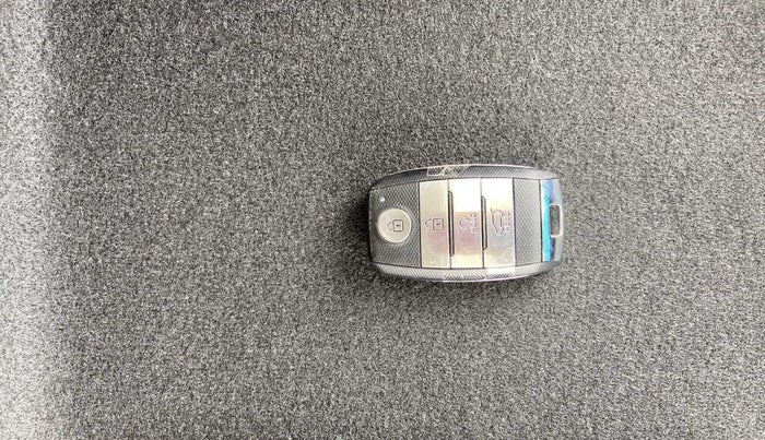 2020 KIA SONET HTX 1.0 IMT, Petrol, Manual, 6,430 km, Key Close Up